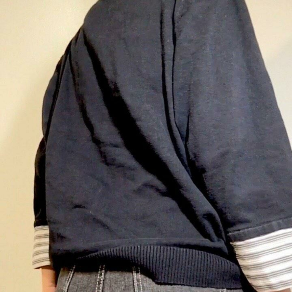 Sweater - Picture 3 of 3